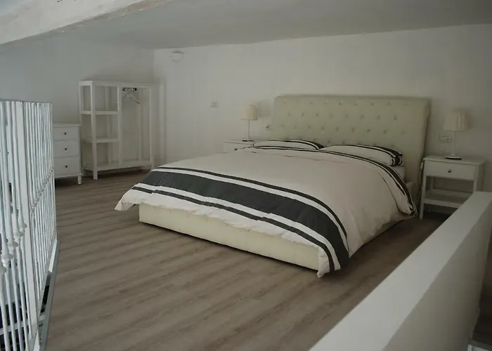 Berardi Palace - Vigna Nuova Loft Lägenhet *