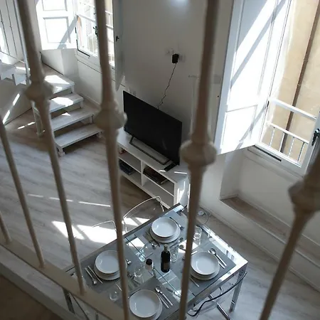 Berardi Palace - Vigna Nuova Loft شقة